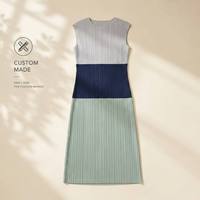 Robe midi plissée sans manches à trois tons personnalisée pour femme, col rond, coupe droite, idéale pour le bureau et le quotidien