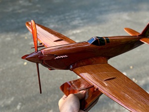Modèle d'avion durable en bois massif 40-44cm, hélicoptère civil, idéal comme souvenir, fabriqué en usine au Vietnam - Product Image 2