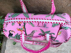 Handcrafted <b>Lightweight</b> Large Capacity Eco-Friendly Cotton Quilted Duffel Bag With Jungle Safari Block Print Long-Lasting - Product Image 4