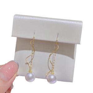 Pendientes Pequeños de Perlas Edison Naturales de Color Púrpura Emperador de 9-10 mm, Chapados en Oro de 18 Quilates, Estilo de Moda de Lujo - Product Image 5