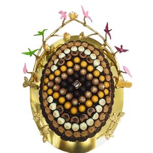 Plateau à chocolat ovale plaqué or de luxe, artisanal, élégant, panier cadeau gourmand pour occasions spéciales et entreprises - Product Image 1