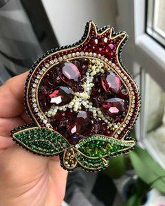 Broche florale brodée à la main avec perles pour accessoires vestimentaires, broche exquise brodée à la main avec perles de qualité supérieure - Product Image 6
