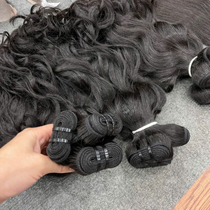 Lots de Cheveux Humains Bruts Premium Tissés à la Machine - Noir Naturel, Cuticules Alignées, Facile à Décolorer et Teindre, Double Tirage, Fournisseur en Gros - Product Image 3