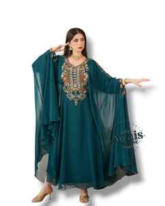 Ensemble 2 pièces de luxe AWAIS HOUSE pour femmes musulmanes, kaftan simple et sobre en velours perlé, coupe trapèze longue jusqu'au sol, vente en gros - Product Image 2