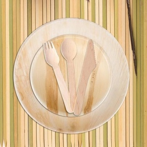 Premium Catering Dinnerware Stylish <b>Disposable</b> 8 Inches Round <b>Plates</b> Palm Leaf Lunch and Dinner Meal <b>Plates</b> Wedding Party Wear - Product Image 1