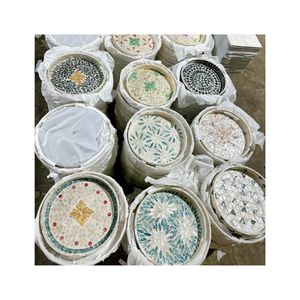 Plateau de service en rotin fait main, écologique et durable, avec incrustation de nacre, motif de Noël, origine Vietnam - Product Image 1