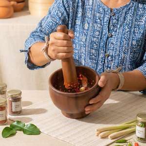 Wooden Mortar And Pestle Set Handcrafted <b>For</b> <b>Herb</b> Spice Grinding Durable Manual Tool Wholesale wooden mortar Manual grinding - Product Image 3