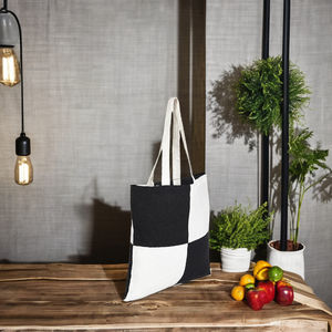 Sacs à provisions 100% coton avec tissu tissé réutilisable au design noir et blanc par un fabricant indien exportateur du Tamil Nadu - Product Image 1