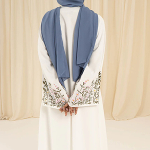 Abaya sur mesure : développement de designs personnalisés pour les marques de mode à label privé et les collections de boutiques - Product Image 3