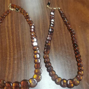 Collier artisanal traditionnel en résine Mughal, fait main, avec couleur et design personnalisés, technique de moulage, forme ronde, pour mariage - Product Image 1
