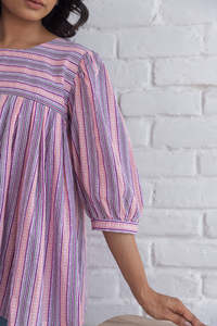 Haut rayé décontracté pour femme, coupe ample avec manches bouffantes, col rond, en tissu léger, confortable pour le quotidien - Product Image 3