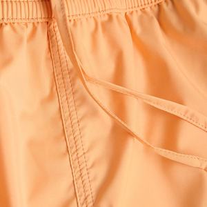 กางเกงว่ายน้ำชายผ้าโพลีเอสเตอร์ยืดหยุ่นด้านหน้า แห้งเร็ว ดีไซน์ใหม่ปี 2025 เป็นมิตรกับสิ่งแวดล้อม พิมพ์ลายได้ตามต้องการ ทรงหลวมใส่สบายสำหรับฤดูร้อนและชายหาด - Product Image 2