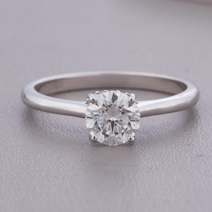 Anillo de Compromiso con Diamante Redondo Creado en Laboratorio, Certificado por IGI, Oro de 18K, Anillo Solitario Clásico - Product Image 1