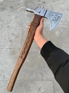 ขวานเหล็ก Patriot Tomahawk 5160 พร้อมด้ามไม้พะยูงและปลอกหนังสำหรับการเอาชีวิตรอด - Product Image 4