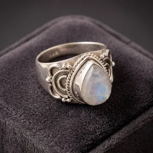 Bague cocktail style bohème en argent 925 avec pierre de lune naturelle en forme de goutte sertie clos, bijoux unisexe - Product Image 3