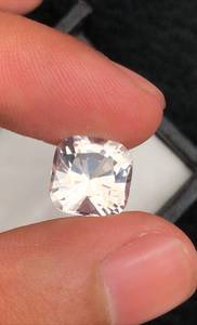 Piedra suelta de morganita natural con corte cojín para la elaboración de anillos y colgantes de joyería fina. - Product Image 2