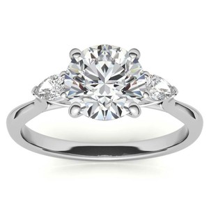 Bague Trio en Moissanite, Argent Sterling 925 Plaqué Or Blanc, Sertissage à Griffes de Luxe, Bague de Fiançailles, Cadeau d'Anniversaire, de Promesse ou de Mariage - Product Image 1