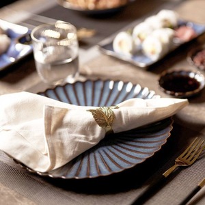 ที่ใส่ผ้าเช็ดปากลายทองคำพรีเมียมสำหรับงานเลี้ยงอาหารค่ำสไตล์ร่วมสมัย แหวนผ้าเช็ดปากลายใบไม้สีทองโลหะตกแต่งสไตล์ธรรมชาติ - Product Image 2