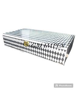 Organizador de joyero de madera con incrustaciones de hueso de línea horizontal en blanco y negro personalizable disponible en tamaños y colores personalizados - Product Image 6