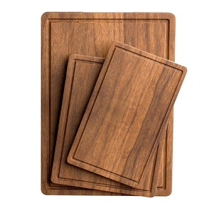 Planche à découper rectangulaire en bois d'acacia naturel avec rainure pour les jus, idéale pour la charcuterie - Product Image 5