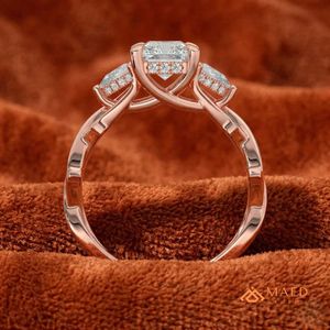 แหวนหมั้นทองคำ 14K โรสโกลด์ ประดับมอสซาไนต์ทรงเอเมอรัลด์ วินเทจ สำหรับเจ้าสาว ของขวัญงานแต่งงานสำหรับเธอ สหรัฐอเมริกา - Product Image 3