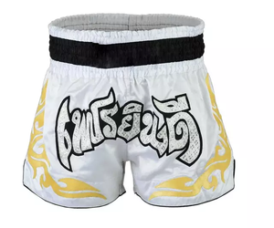 Shorts de Muay Thai personnalisés avec logo frontal, vente en gros, boxe, haute qualité, satin durable, hommes, femmes, MMA, nylon 360g, fabricant - Product Image 5