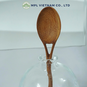Cuillère à feuilles en bois artisanale du Vietnam, fabriquée en Afzelia Xylocarpa, cadeau d'affaires écologique pour les amateurs de décoration de cuisine - Product Image 3