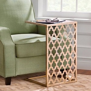 Table d'appoint en métal avec plateau en marbre, meuble de chevet contemporain, cadre géométrique en métal doré, table d'appoint avec plateau en marbre, table de chevet - Product Image 4