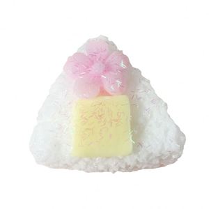 Juguete de simulación de sushi súper suave y de aspecto desgastado, divertido para amasar, simulación de comida, rollo de arroz y verduras, flor de cerezo, juguete de alta estética - Product Image 4