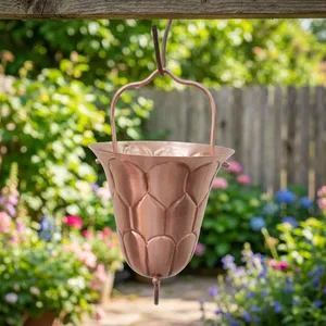 Chaîne de pluie décorative en cuivre gaufré pour gouttière extérieure, système de drainage métallique suspendu pour jardin et maison - Product Image 3