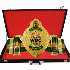 Cinturón de Artes Marciales Personalizado WBC Muay Thai Rising Stars, Forro de Cuero PU, Chapado en Oro, Unisex, para Muay Thai y Lucha - Product Image 1