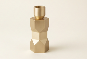 Porte-bougie moderne en métal finition or, design géométrique hexagonal à facettes, support de pilier, centre de table, décoration intérieure - Product Image 3