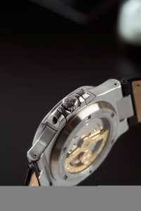 นาฬิกาข้อมือผู้ชาย Alexander Ferros รุ่น 6122S-01 สายหนังแซฟไฟร์ หน้าปัดแบบถัง หนังแท้ กันน้ำ ระบบจักรกล ออโตเมติก แสดงผลแบบอนาล็อก - Product Image 2