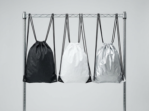 กระเป๋าเป้กีฬาแบบมีเชือกผูก กันน้ำ ซักได้ พิมพ์โลโก้<span class=keywords><strong>ได้</strong></span> น้ำหนักเบา สำหรับใส่ของใช้จำเป็นในการเดินทาง เหมาะสำหรับวิ่งมาราธอน และออกกำลังกาย - Product Image 5