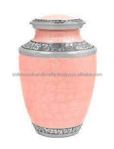 Urnes décoratives en laiton pour adultes Urnes faites à la main pour urnes funéraires masculines et féminines Urnes funéraires de haute qualité - Product Image 4