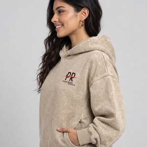 Sweat à capuche pour femme effet délavé, tissu doux et silhouette décontractée, idéal pour un look décontracté. - Product Image 2