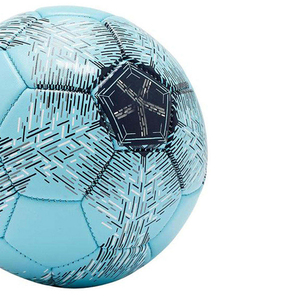 ลูกฟุตบอลเย็บมือคุณภาพสูง สำหรับฝึกซ้อม คุณภาพระดับพรีเมียม ผลิตจาก PVC หรือ PU มีจำหน่ายเป็นลูกฟุตบอลสำหรับโปรโมชั่น - Product Image 3