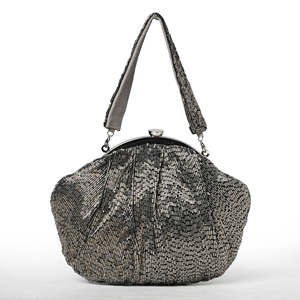 Bolso de noche con cuentas plateadas, bolso de mano con forma de concha y correa para el hombro para fiesta - Product Image 1