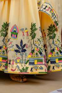 Vestido Clásico de Línea A con Bordado Intenso, Cintura Natural y Borlas para Bodas y Fiestas, con Dupatta de Perlas Moti - Product Image 2