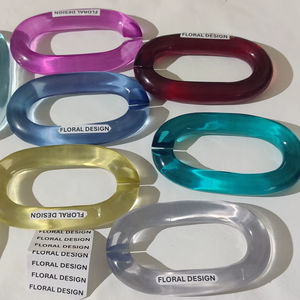 Arte en resina decorativo: Nuevo diseño colorido de eslabones de cadena de resina de tamaño grande y pequeño para decoración de paredes > Adornos colgantes de pared - Product Image 2