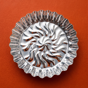 Luxury Metal Fluted <b>Decorative</b> <b>Plate</b> Wave Pattern Chocolate Tray Elegant Silver Fruit Bowl Centerpiece For Table Decoration - Product Image 3
