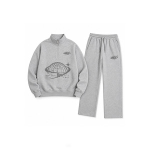 Sudadera con capucha gris personalizada con estampado DTG, oversize, de corte holgado, con cremallera de un cuarto, cuello alto tipo embudo, y joggers de forro polar de 450GSM, al por mayor - Product Image 2
