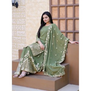 Conjunto de traje Sharara de diseñador para mujer con secuencia bordada - Product Image 2