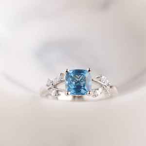 Bague en topaze naturelle, topaze bleue de Londres, pierre de naissance, argent sterling 925, plaqué or 14 carats, cadeau d'anniversaire pour elle - Product Image 5