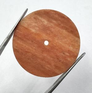 Esfera de reloj de jaspe rojo de 28,5 mm, pulida por un lado, con grosor de 0,7 mm y orificio central de 2 mm - Product Image 3