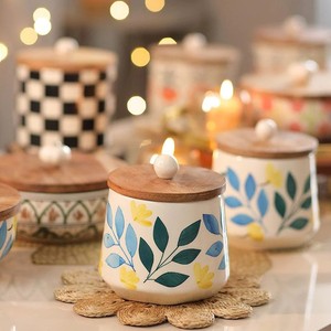 Pot de rangement en céramique haut de gamme avec couvercle en bois, récipient de cuisine hermétique, design floral, organisateur durable, utilisation polyvalente élégante - Product Image 2