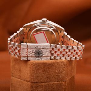 Splendide montre à diamants de luxe 28 mm, analogique à quartz, bracelet en moissanite argentée, verre saphir, mouvement ETA, étanche - Product Image 4