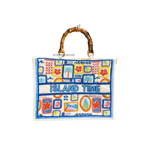 Sacs fourre-tout artisanaux perlés pour les jours de match, avec des designs personnalisés, dotés de poignées en toile et de modèles en toile de coton monogrammée. - Product Image 3