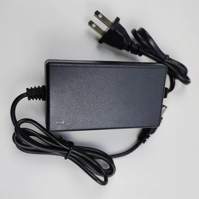 Factory Wholesale 12.6V 2A Universal AC DC Desktop Power Adapter Lithium Battery Charger for Devices