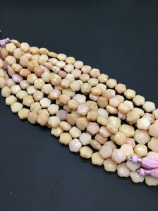 Collar de Ópalo Rosa Natural Facetado en Forma de Estrella, Gema Natural de Calidad, 8 Pulgadas, Gema de Forma Superior - Product Image 1